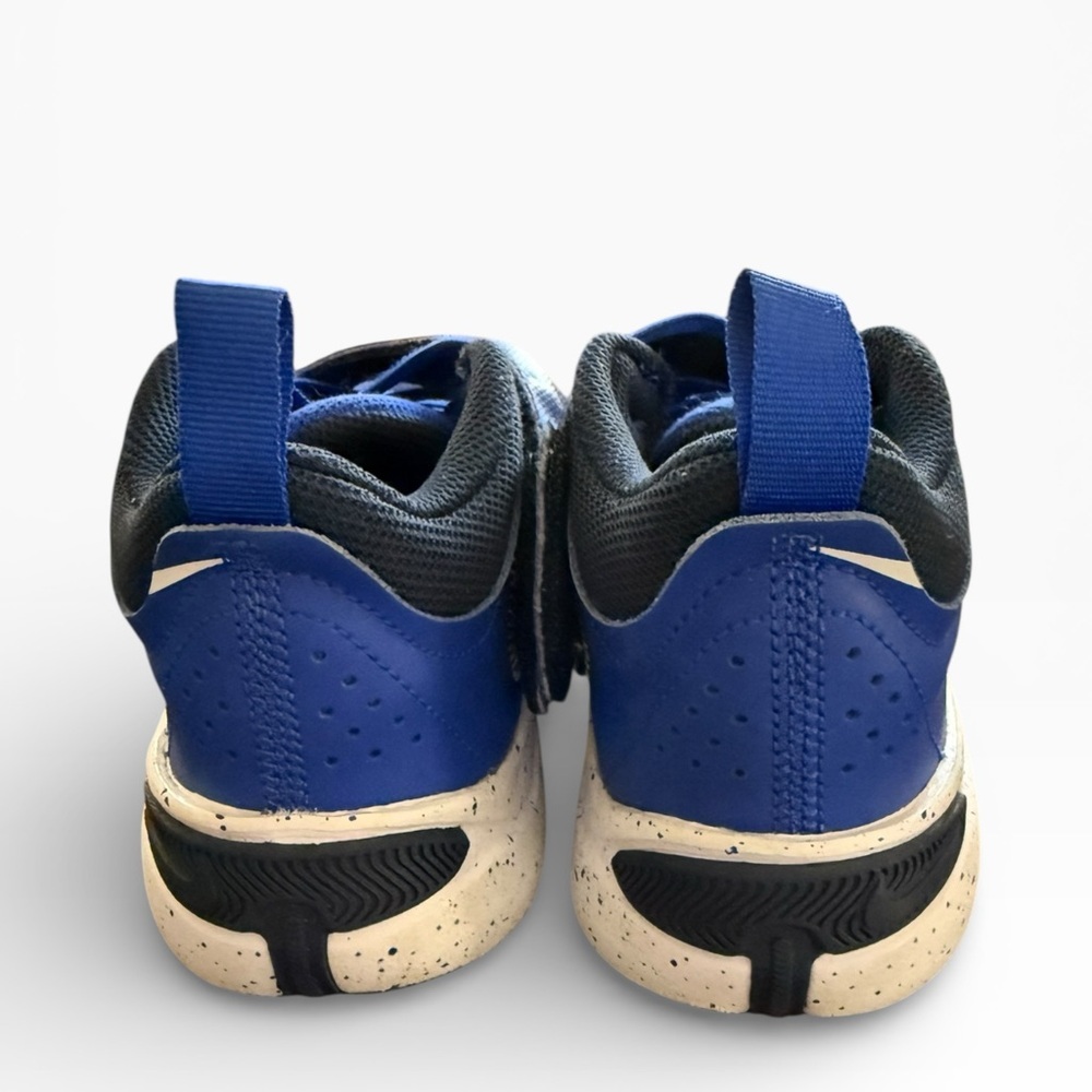 NIKE Team Hustle D 11 Hyper Royal/White Boy's Sneakers-Size 2.5 ( big boy) - Picture 7 of 8